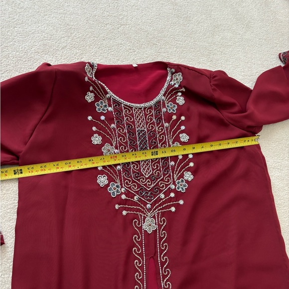 NWOT Maroon Abaya Kaftan Traditional Dress Ethnic Silver Floral Embroidery - Picture 9 of 10